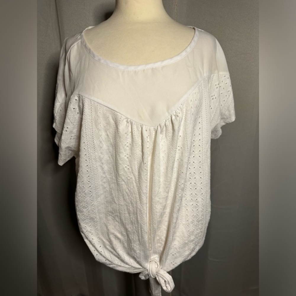 Luxology Womens White Eyelet Embroidered Front Tie Short Sleeve Top XL